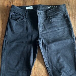 GAP Women's Skinny Jeans in Black